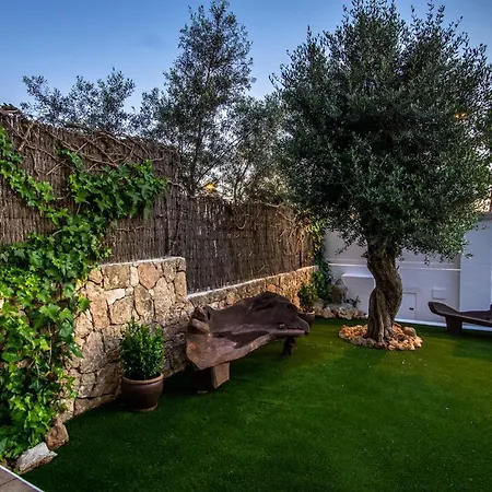 Olivo - Acogedora Casa Con Exclusivo Diseno Interior Casa de Férias