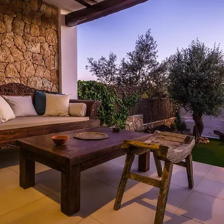 Olivo - Acogedora Casa Con Exclusivo Diseno Interior Casa de Férias *