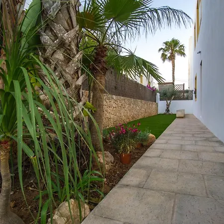 Olivo - Acogedora Casa Con Exclusivo Diseno Interior