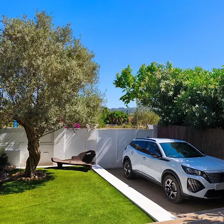 Olivo - Acogedora Casa Con Exclusivo Diseno Interior * Puig D'en Valls